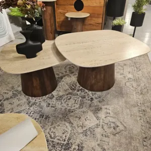 סט שולחנות סלון מעוצבים דגם ARIZONA שיש טרוורטין בשילוב רגל עץ בגוון אגוז