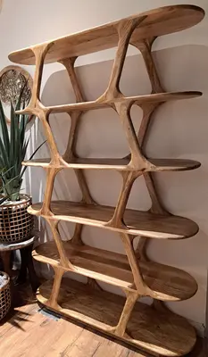 ספריה מעוצבת דגם ZARA עץ מנגו גוון טבעי