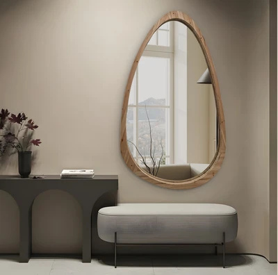 מראה מעוצבת דגם KRID טיפה אמורפית מסגרת עץ - 140*85 סמ