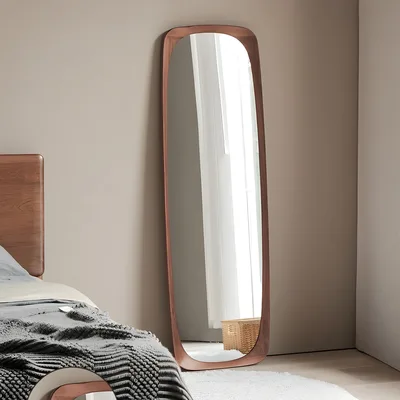 מראה מעוצבת דגם BOLD - עץ אגוז